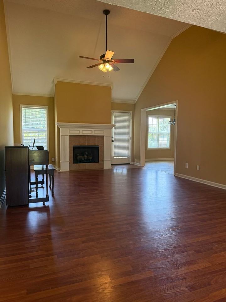 73 Bellwood Cv - Photo 2 of 10