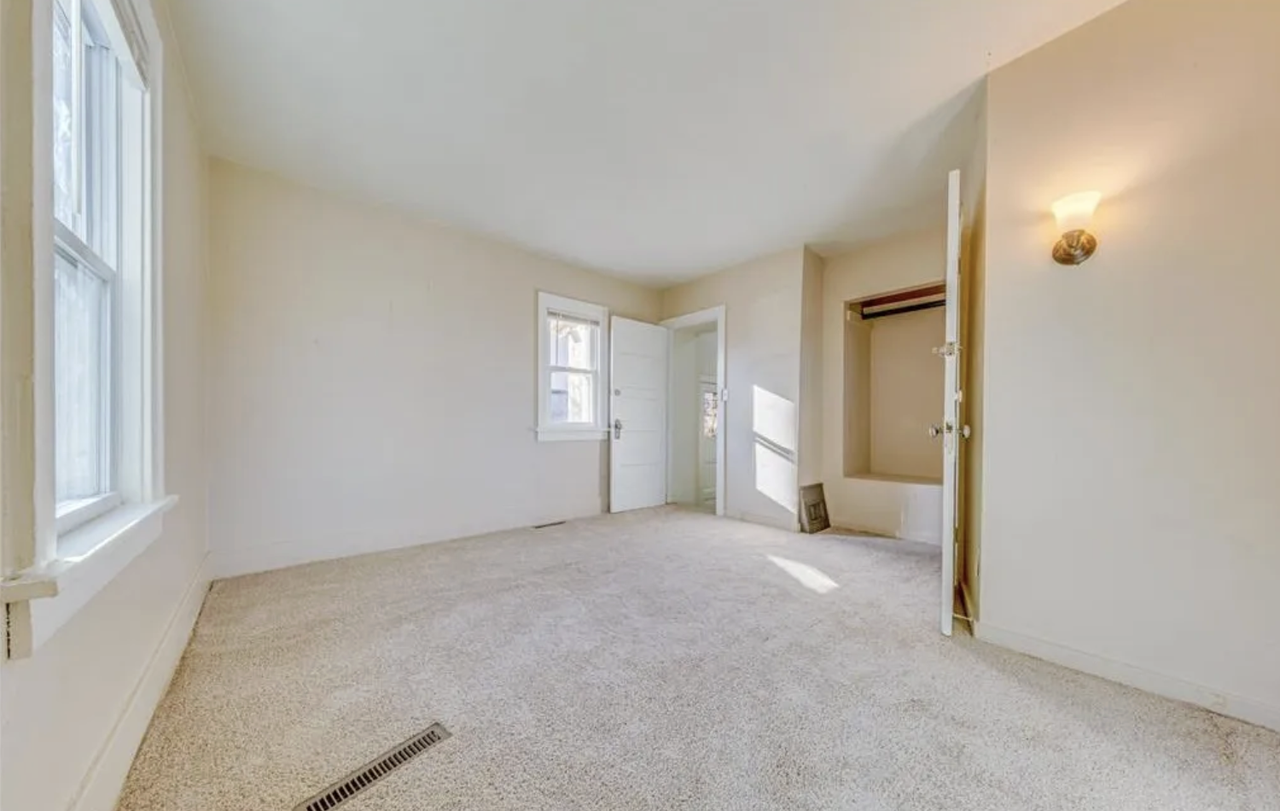 838 41st Ave Ne #1 - Photo 5 of 13
