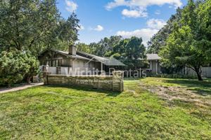 featured image of 601 N Rutland St