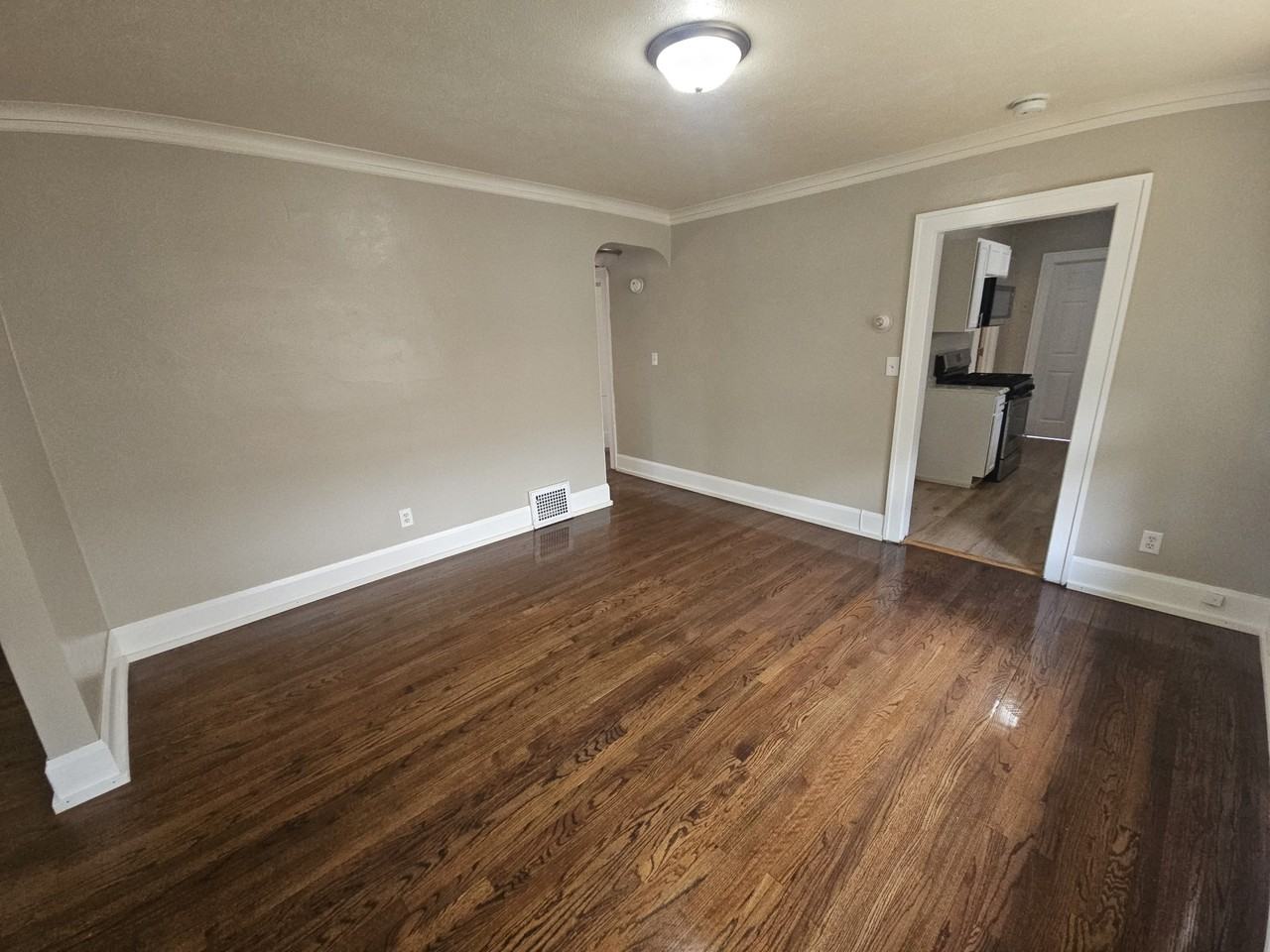 1313 Evelyn Street2 #2 - Photo 4 of 11