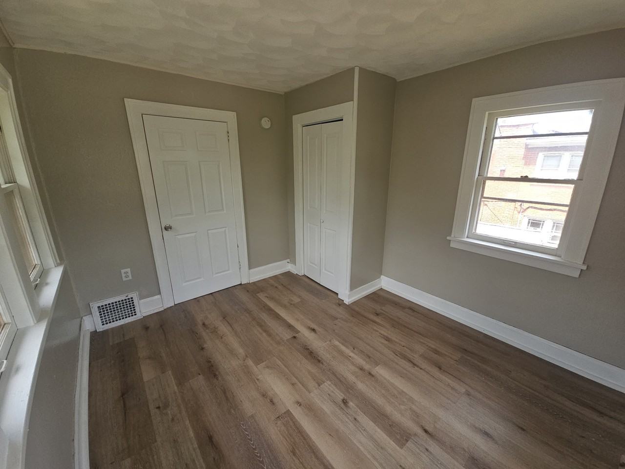 1313 Evelyn Street2 #2 - Photo 5 of 11