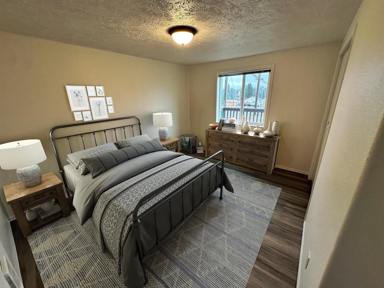 1219 2nd StreetWebster Apartments #1219 - Photo 4 of 6