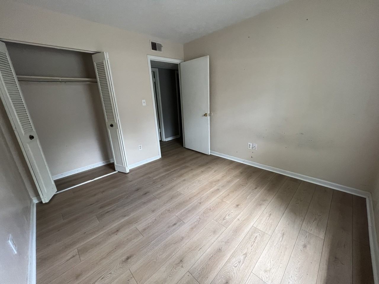 203 Redbud Dr #1 - Photo 6 of 9