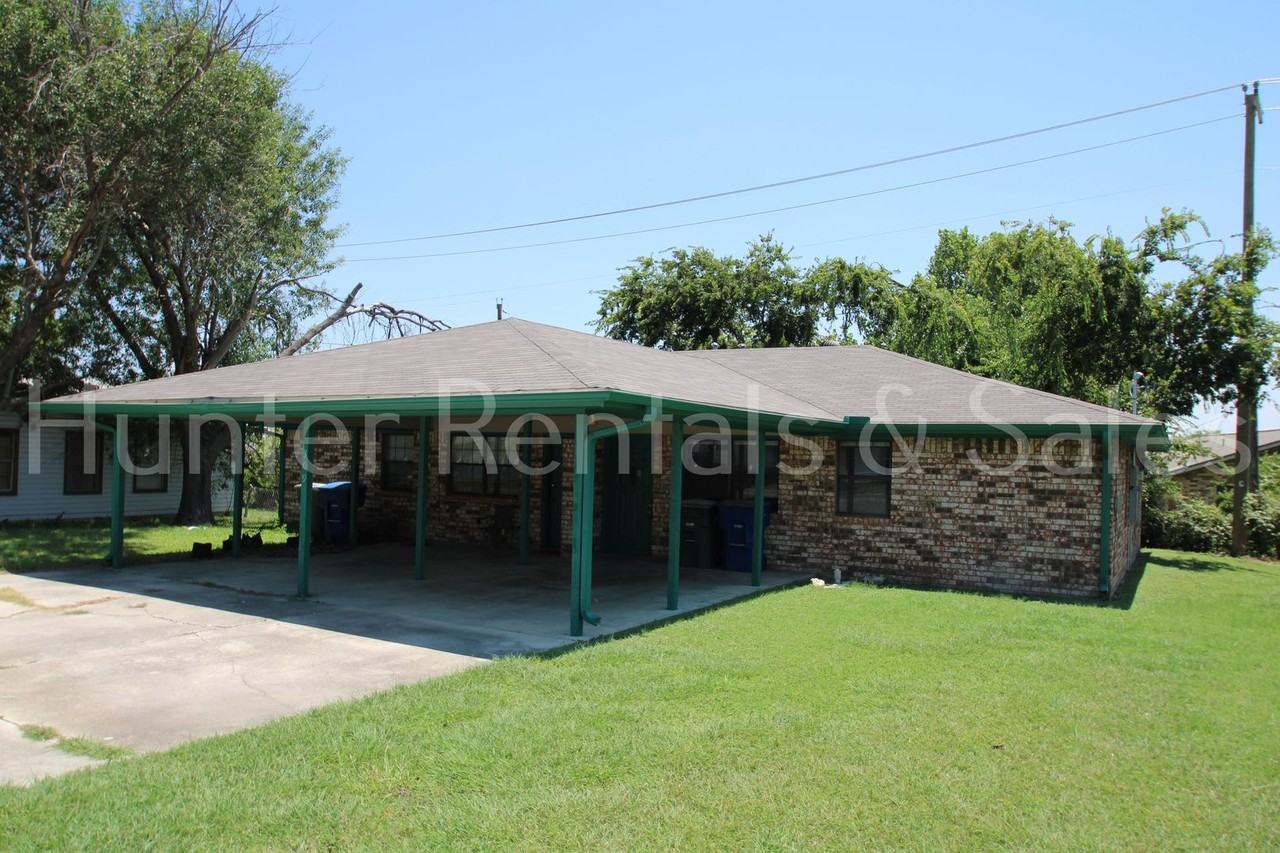 309B Margaret Lee St - Photo 2 of 14
