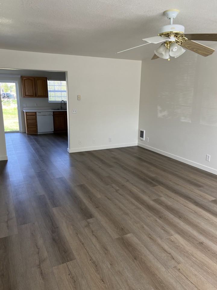 Railroad Ave #1 - Photo 2 of 7