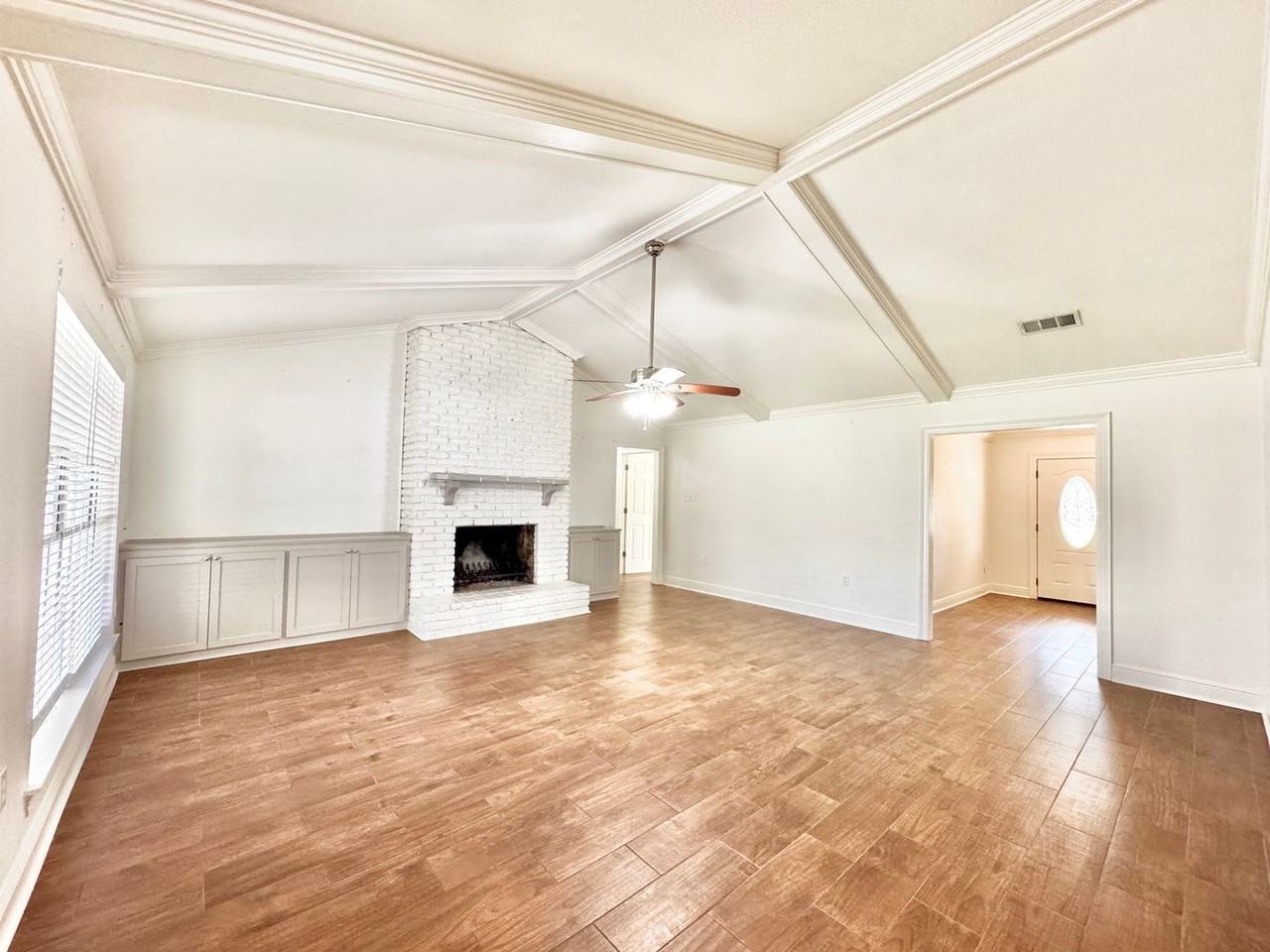 5016 Five Forks Dr - Photo 3 of 22