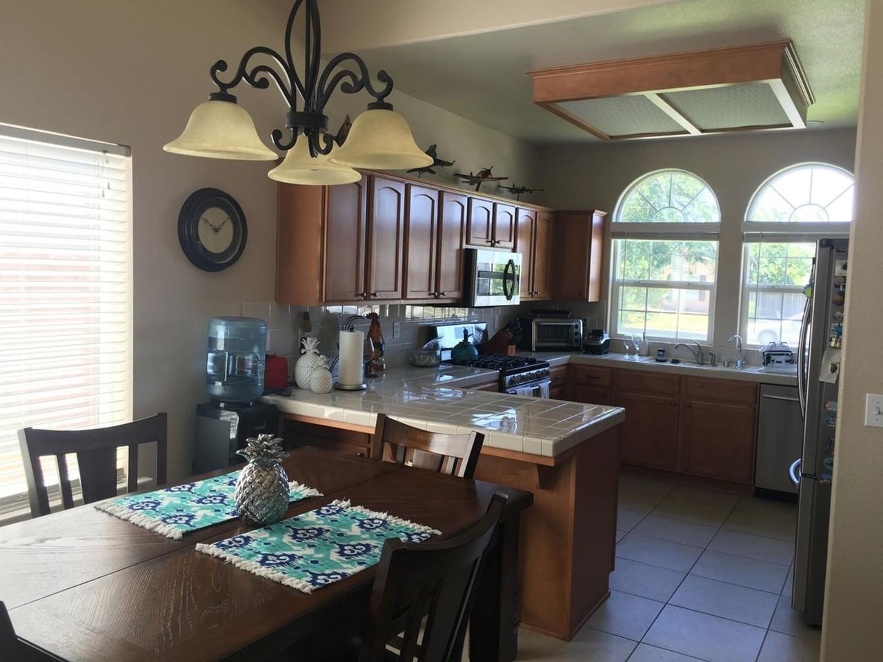 1566 Persimmon St - Photo 5 of 10