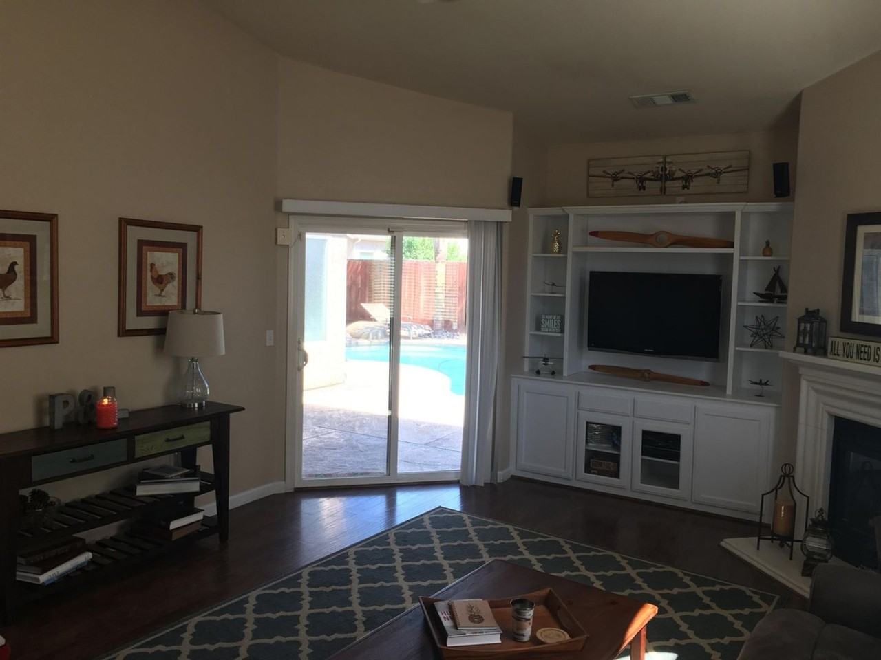 1566 Persimmon St - Photo 6 of 10