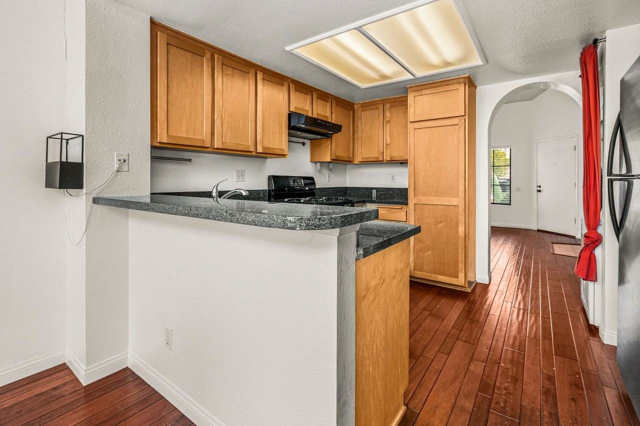 4039 Carmel View Rd #104 - Photo 4 of 31