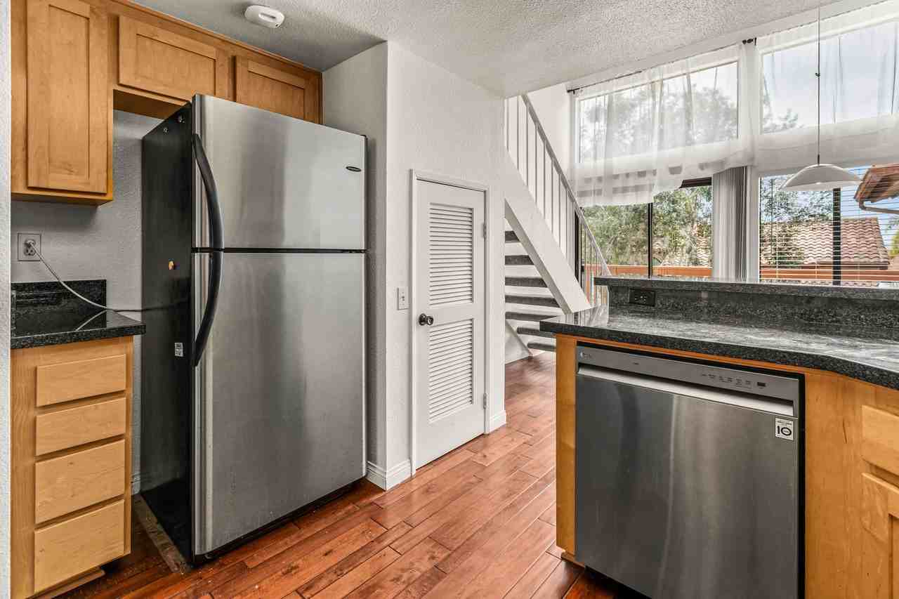 4039 Carmel View Rd #104 - Photo 7 of 31