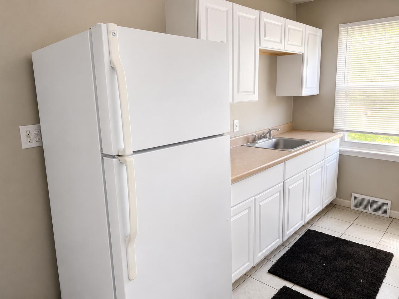 22130 Morton St - Photo 7 of 7