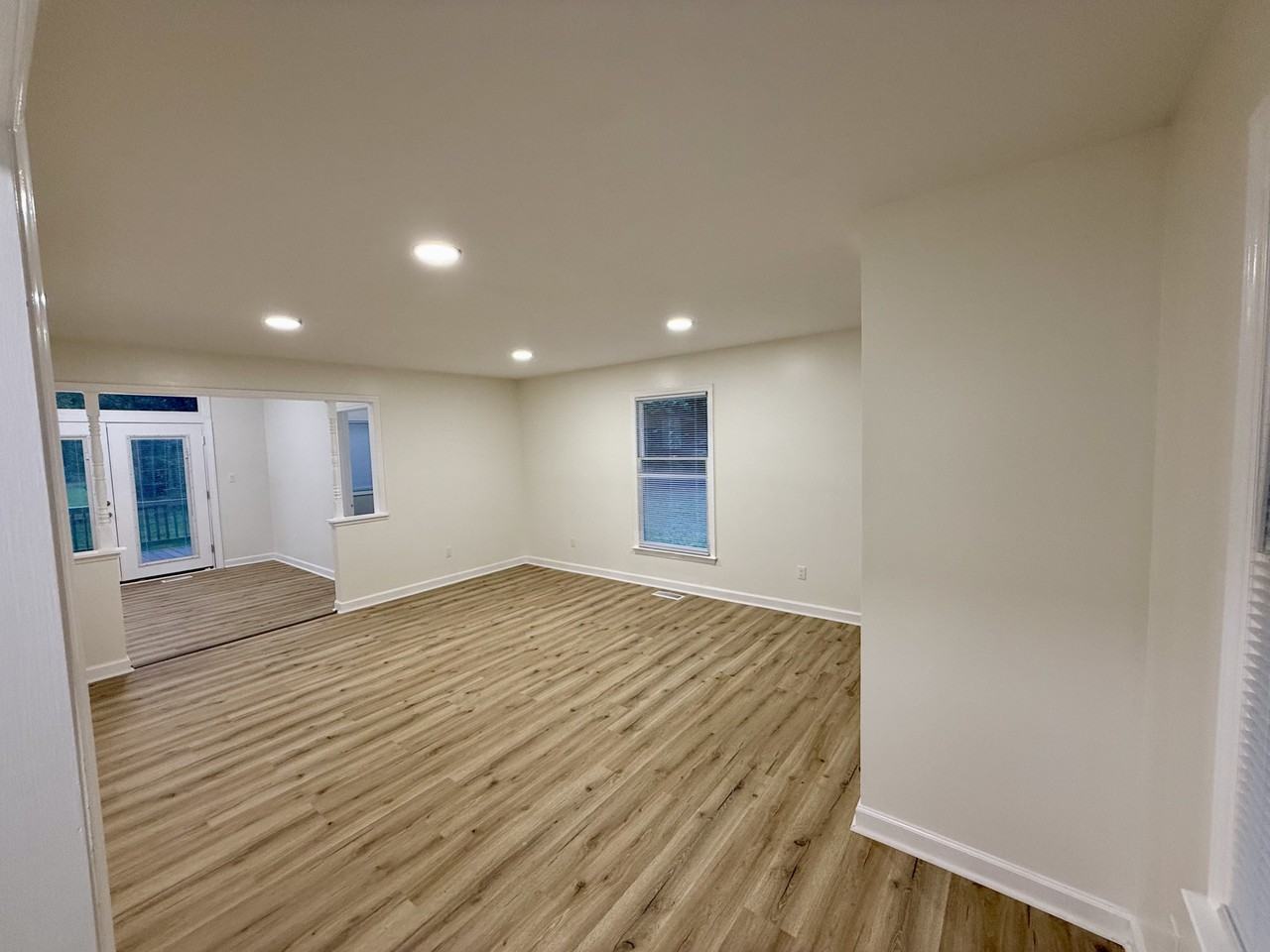 140 White Oak Cir #1 - Photo 4 of 16