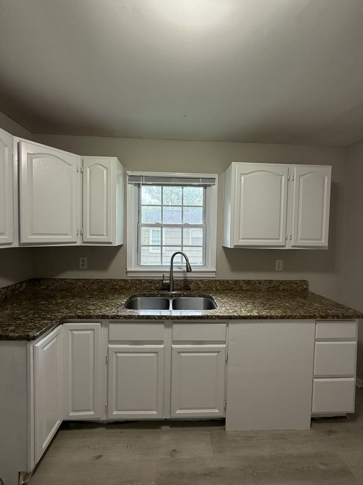 1317 5th Pl Nw #1 - Photo 3 of 9