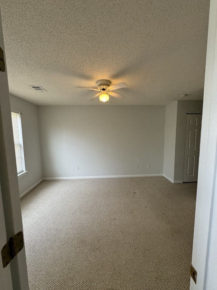 3511 Crepe Myrtle Ct #1 - Photo 5 of 16