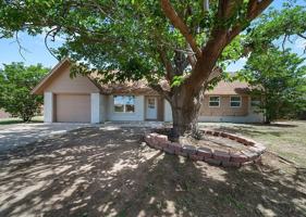 featured image of 2503 Lynn Dr #1