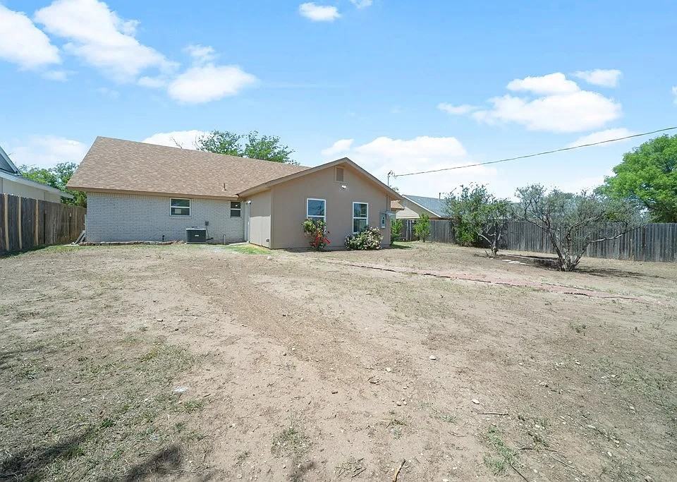 2503 Lynn Dr #1 - Photo 5 of 46