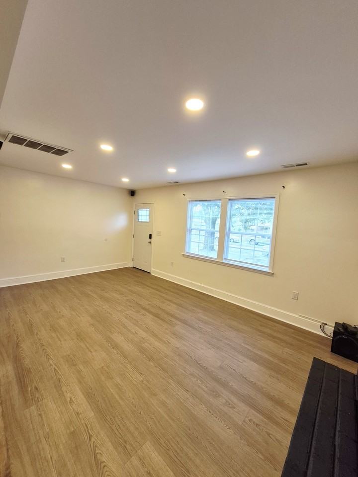 115 Slagle Ave #1 - Photo 6 of 50