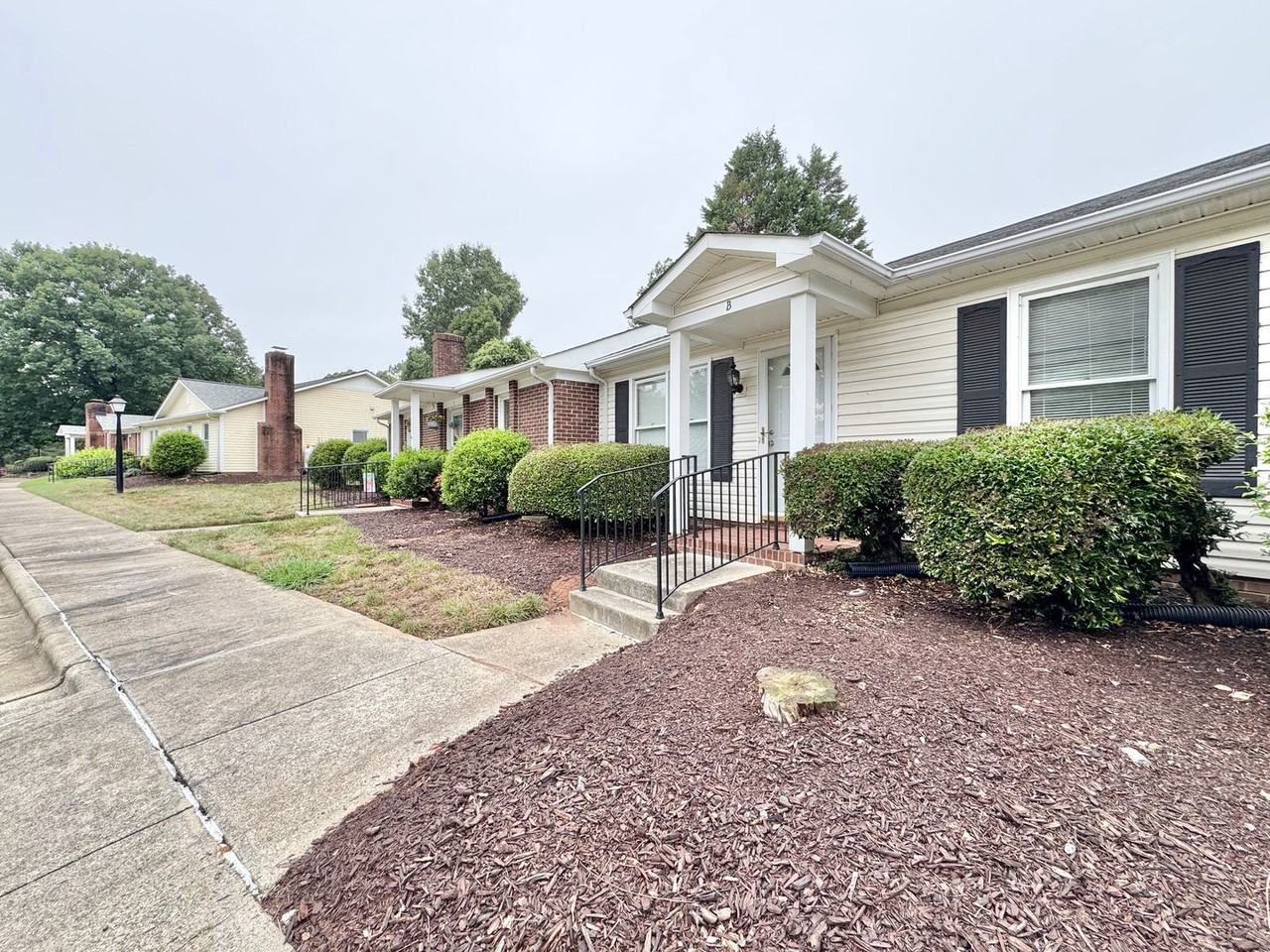 3536 Lawndale Dr Apt B #Apt B