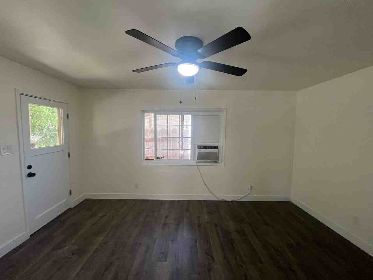 406 Niles Ave - Photo 6 of 22