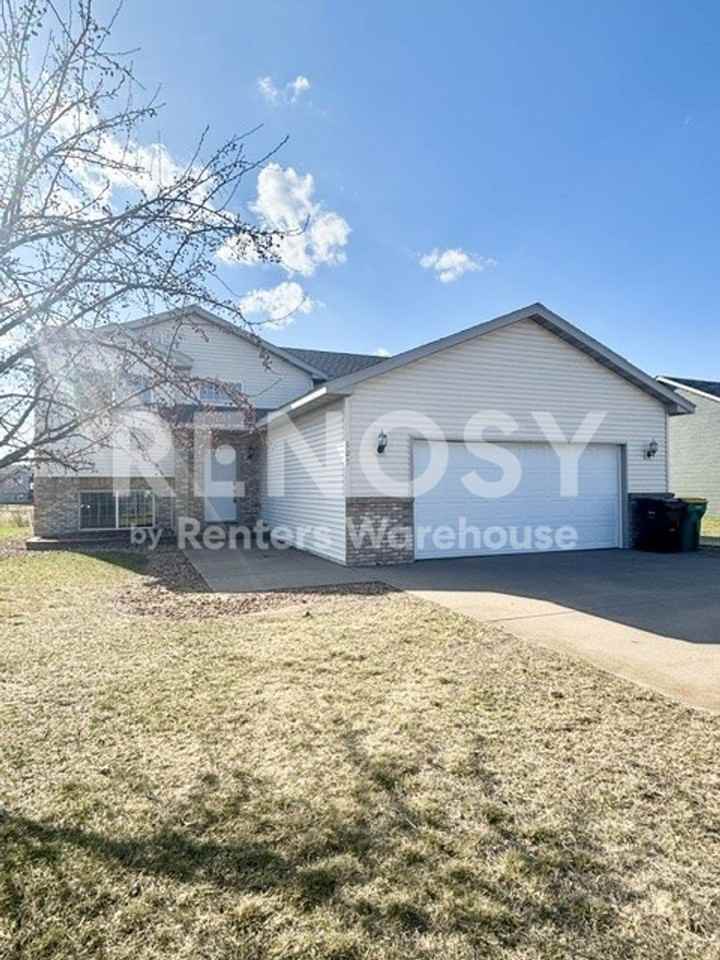 605 7th Ave Sw - Photo 3 of 47