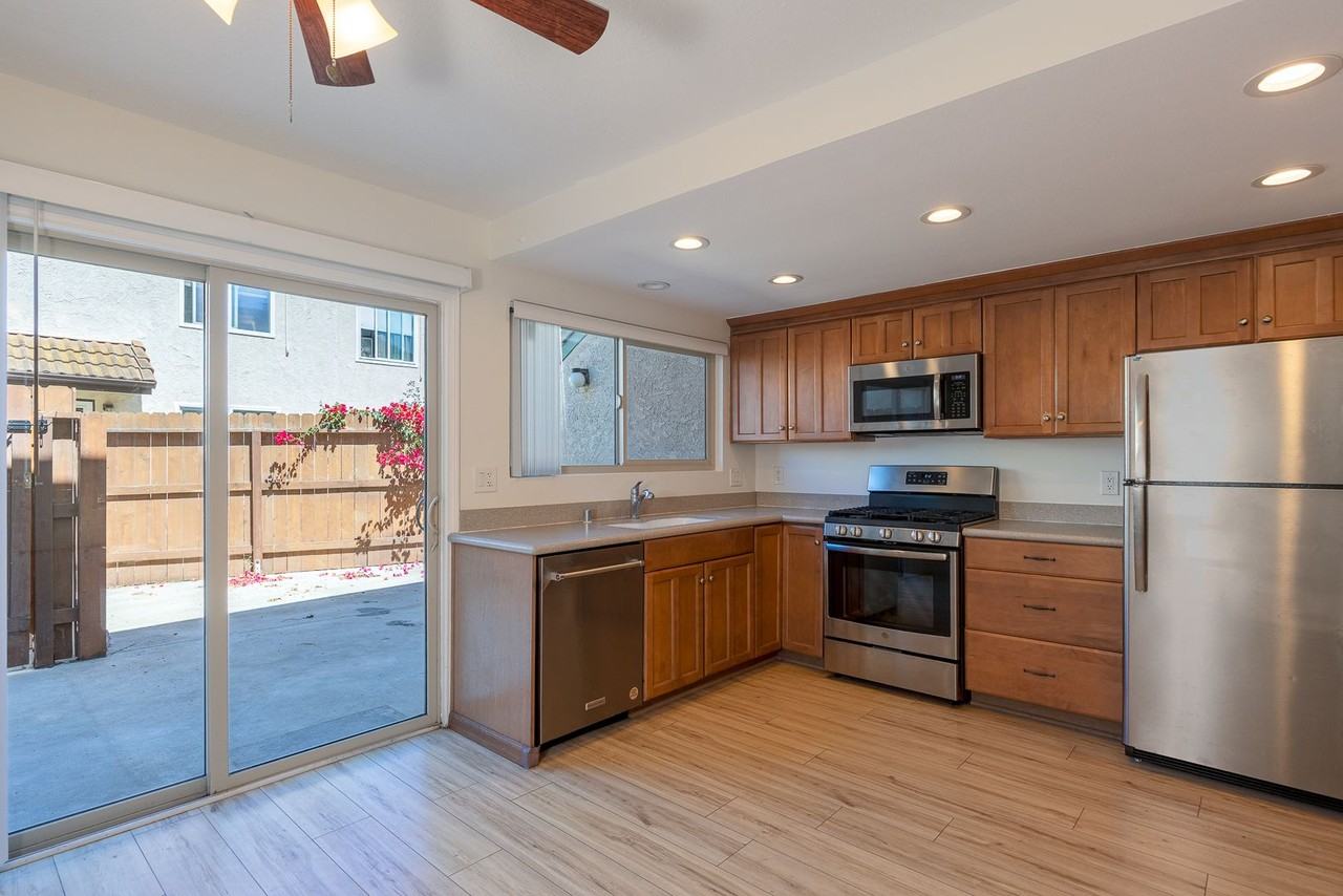 4939 Nautilus St #C - Photo 4 of 29