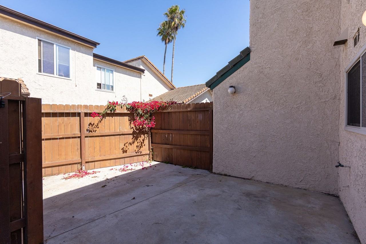 4939 Nautilus St #C - Photo 5 of 29