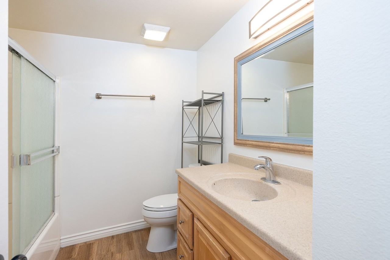 4939 Nautilus St #C - Photo 6 of 29