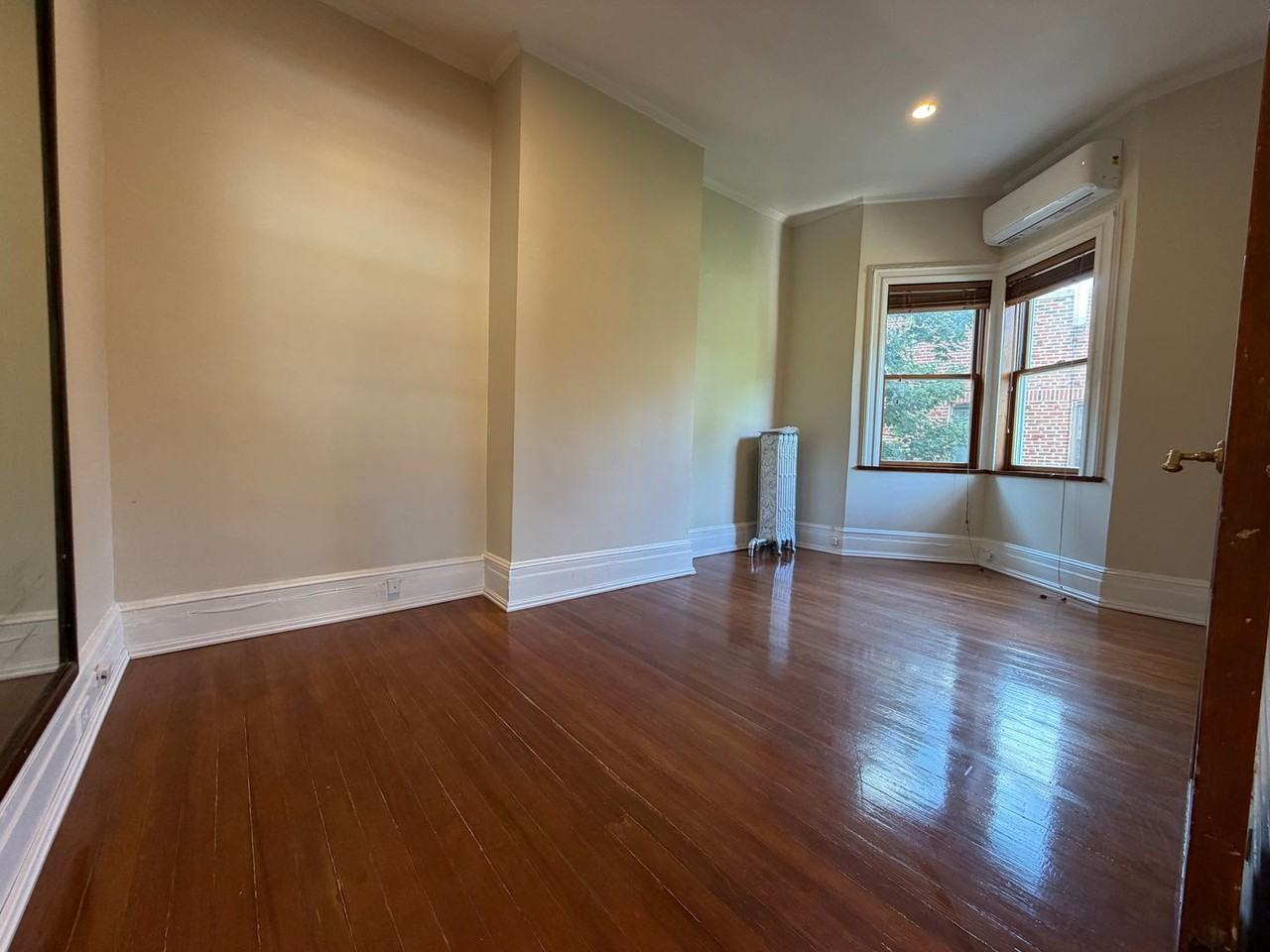 161 Park Hill Ave - Photo 6 of 13
