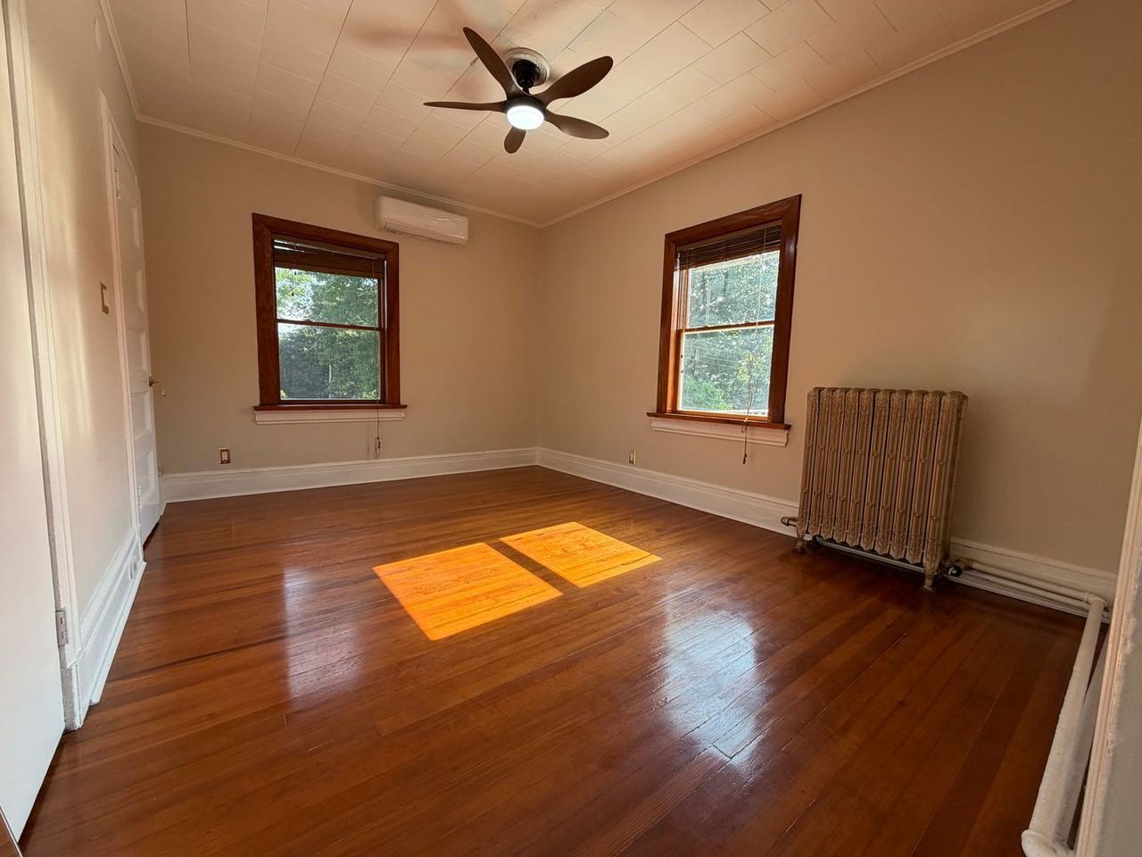 161 Park Hill Ave - Photo 7 of 13