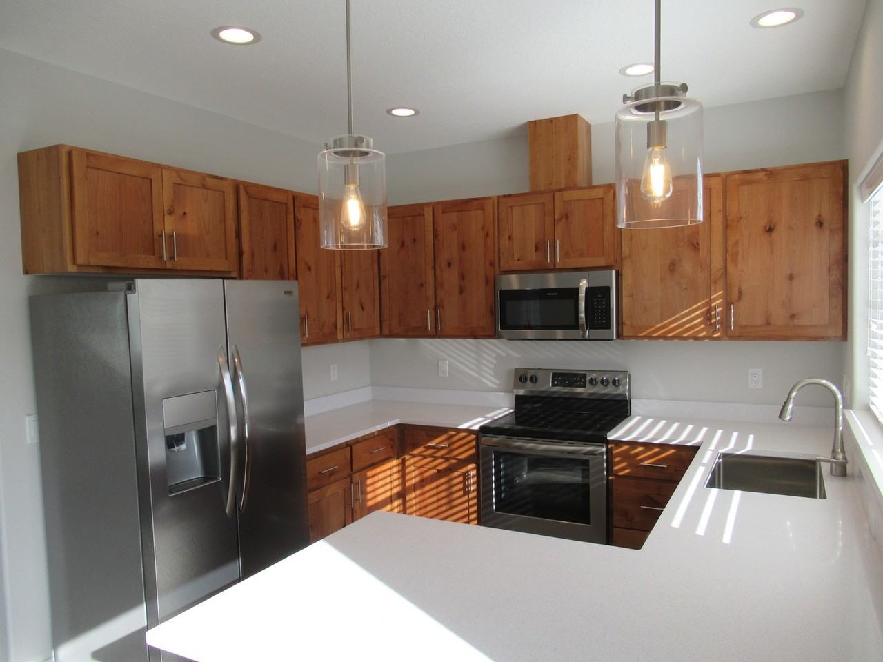 1170 Mariel Pl S - Photo 4 of 22
