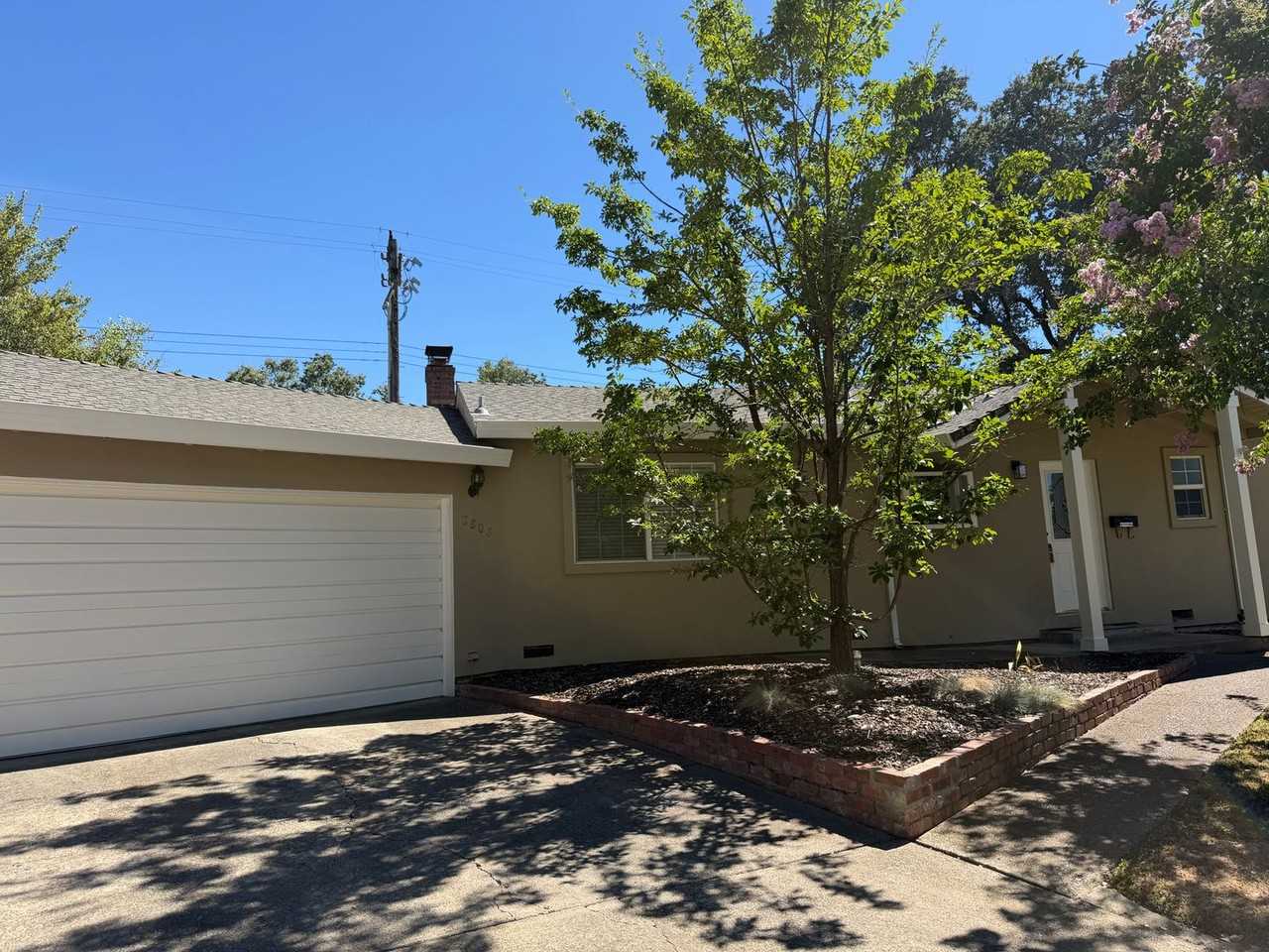 8808 Mohawk Way - Photo 3 of 41