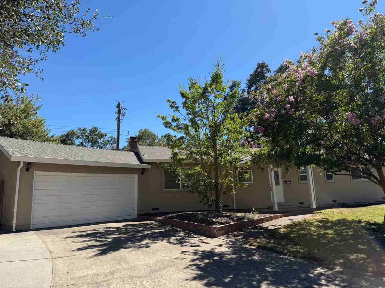 8808 Mohawk Way - Photo 4 of 41