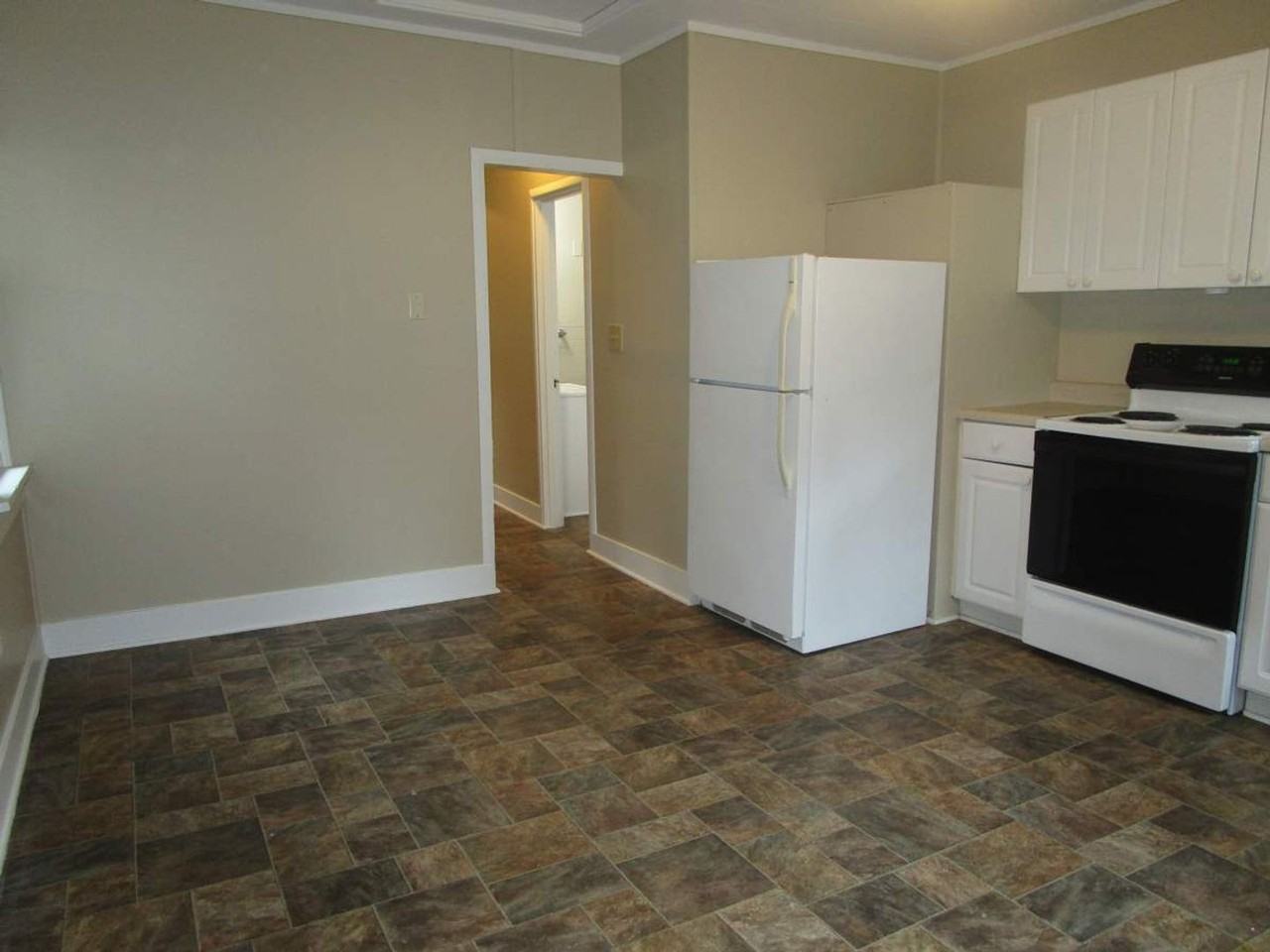 3305 Tarabochia St - Photo 4 of 18