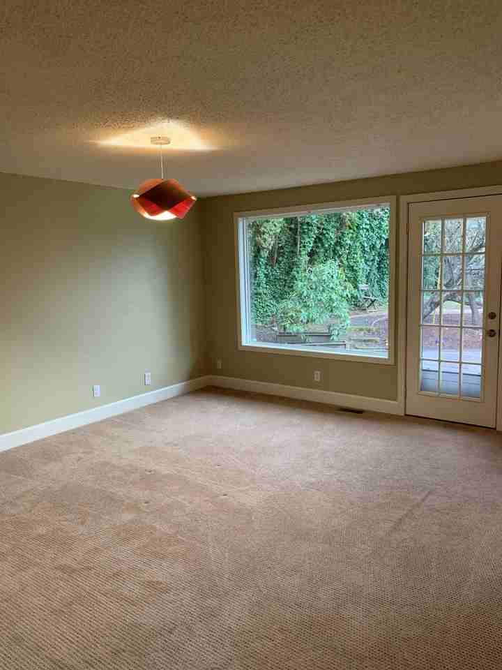 1735 Mclean Blvd - Photo 5 of 19