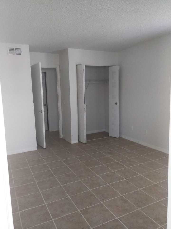 5168 Conroy Rd #1636 - Photo 7 of 10
