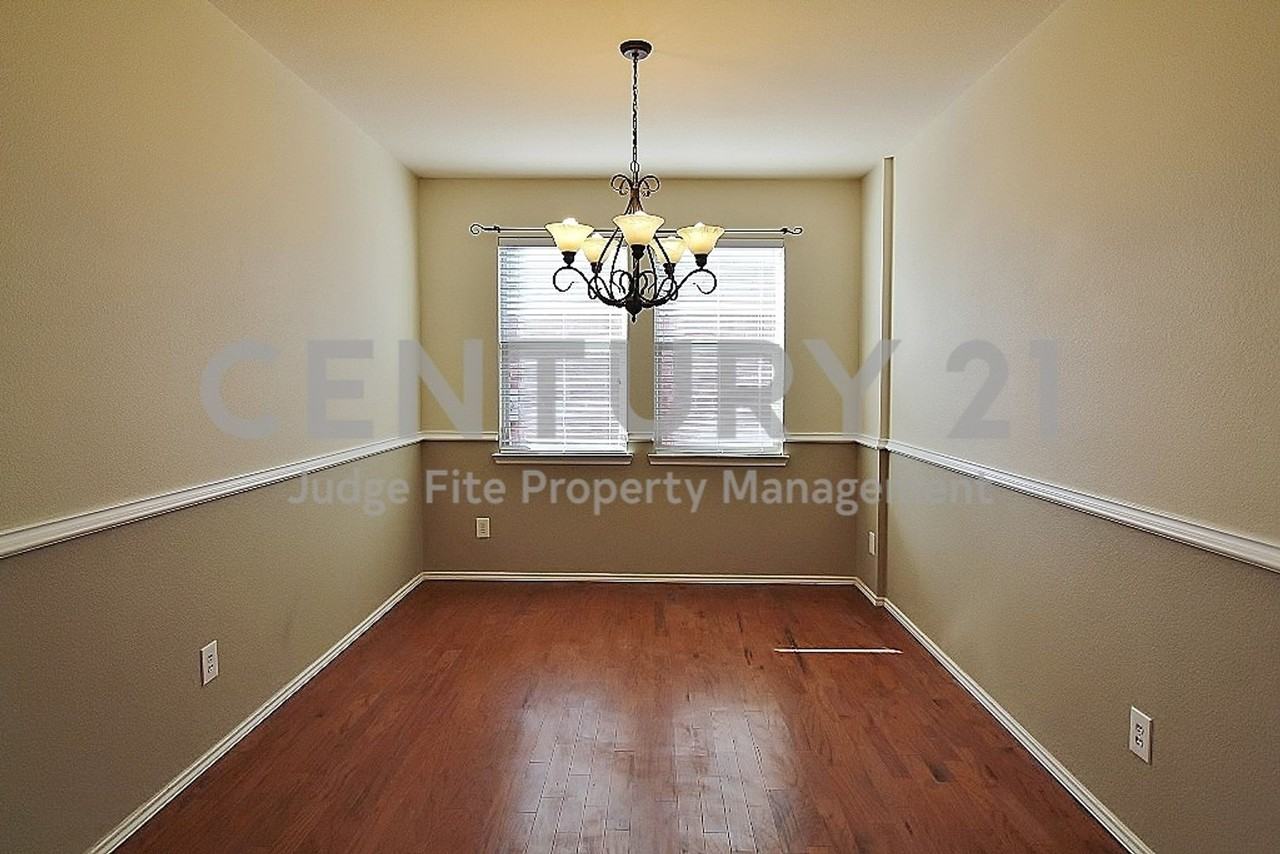 10125 Sourwood Dr - Photo 4 of 21