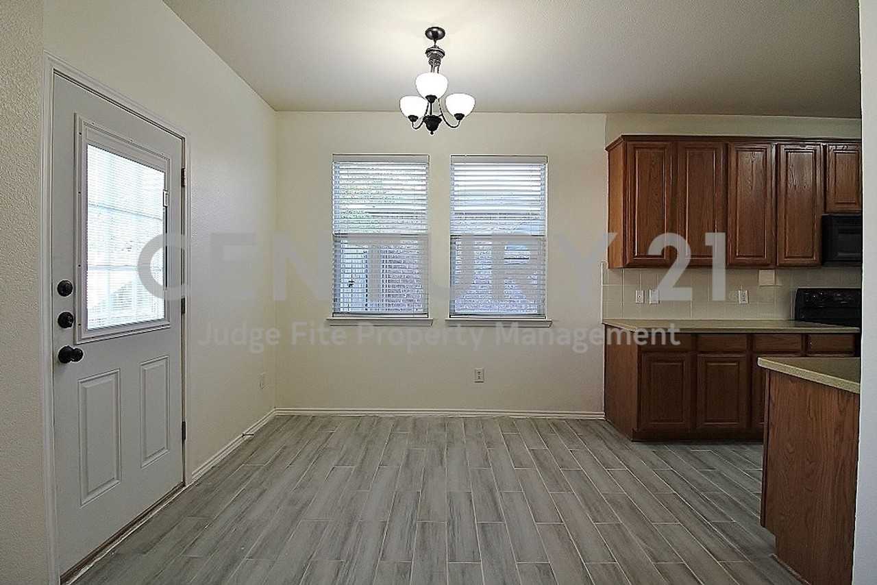 10125 Sourwood Dr - Photo 7 of 21