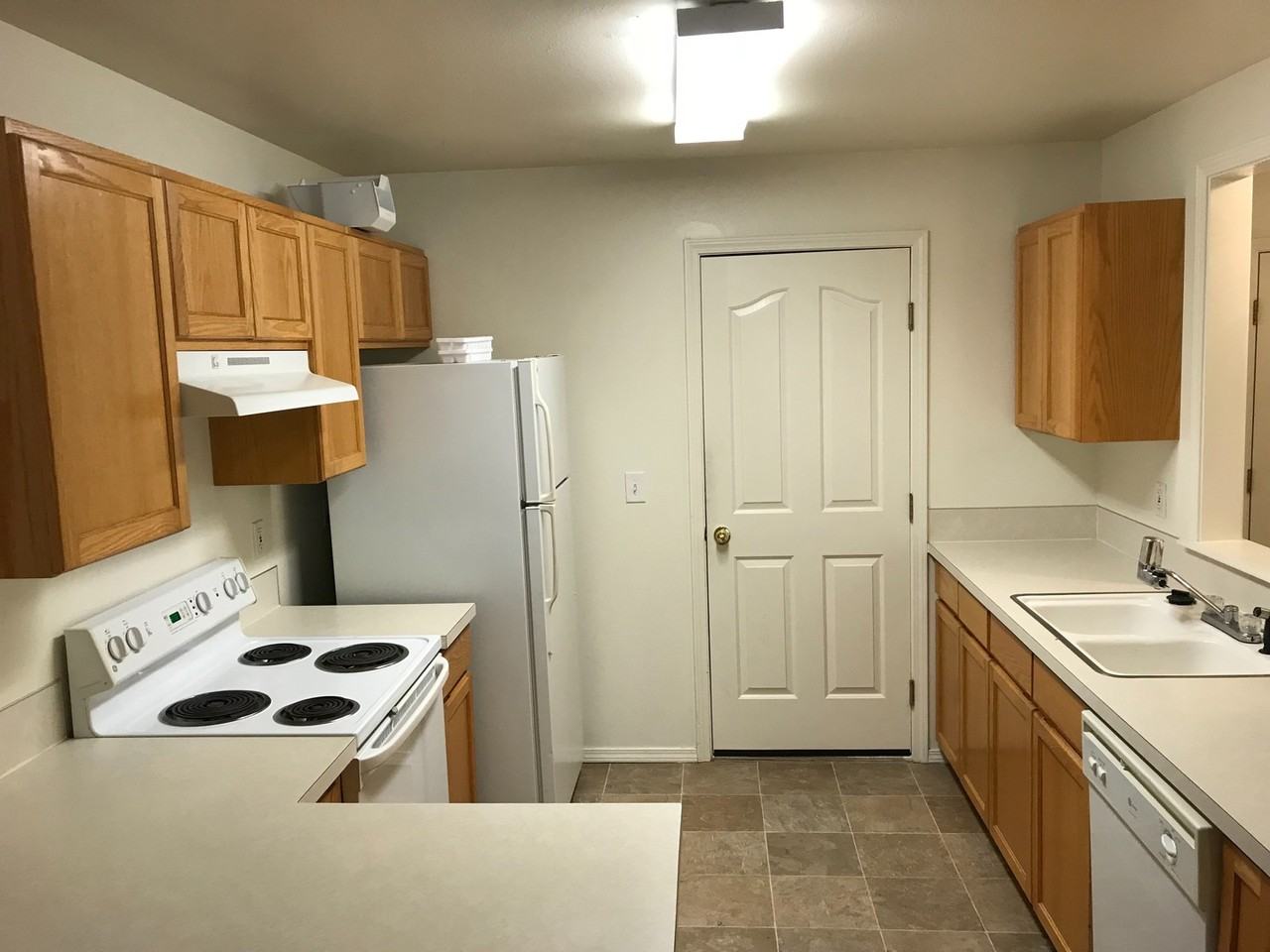 543 W Idaho Ave - Photo 2 of 17