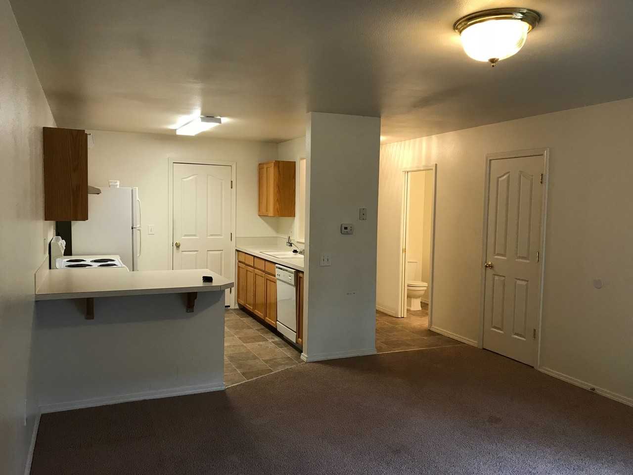 543 W Idaho Ave - Photo 3 of 17