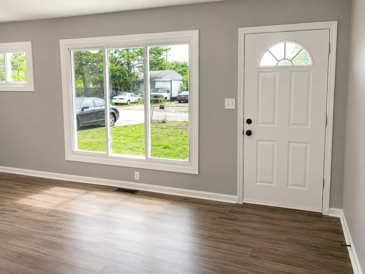 1724 Eastbrook Dr S - Photo 5 of 9
