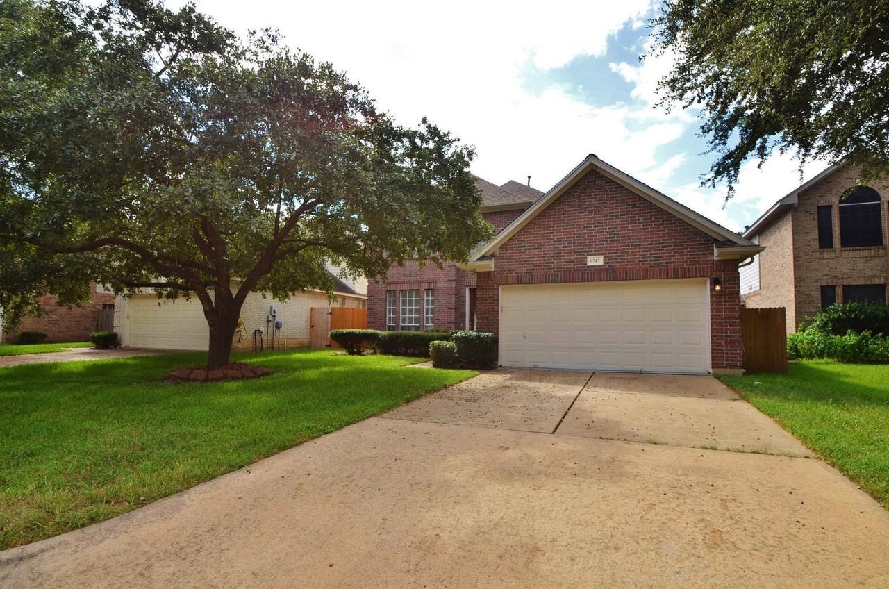 6747 Cleft Stone Dr - Photo 2 of 27