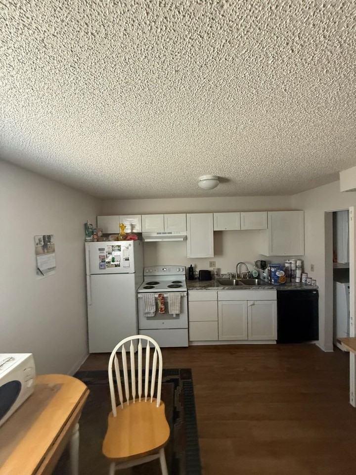 6653 Provincial Dr - Photo 2 of 17