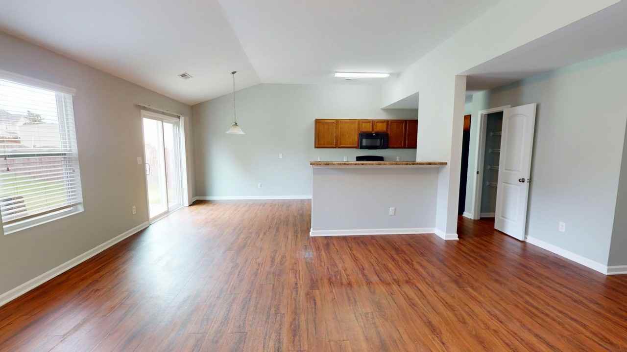 10612 Kempsford Dr - Photo 2 of 31