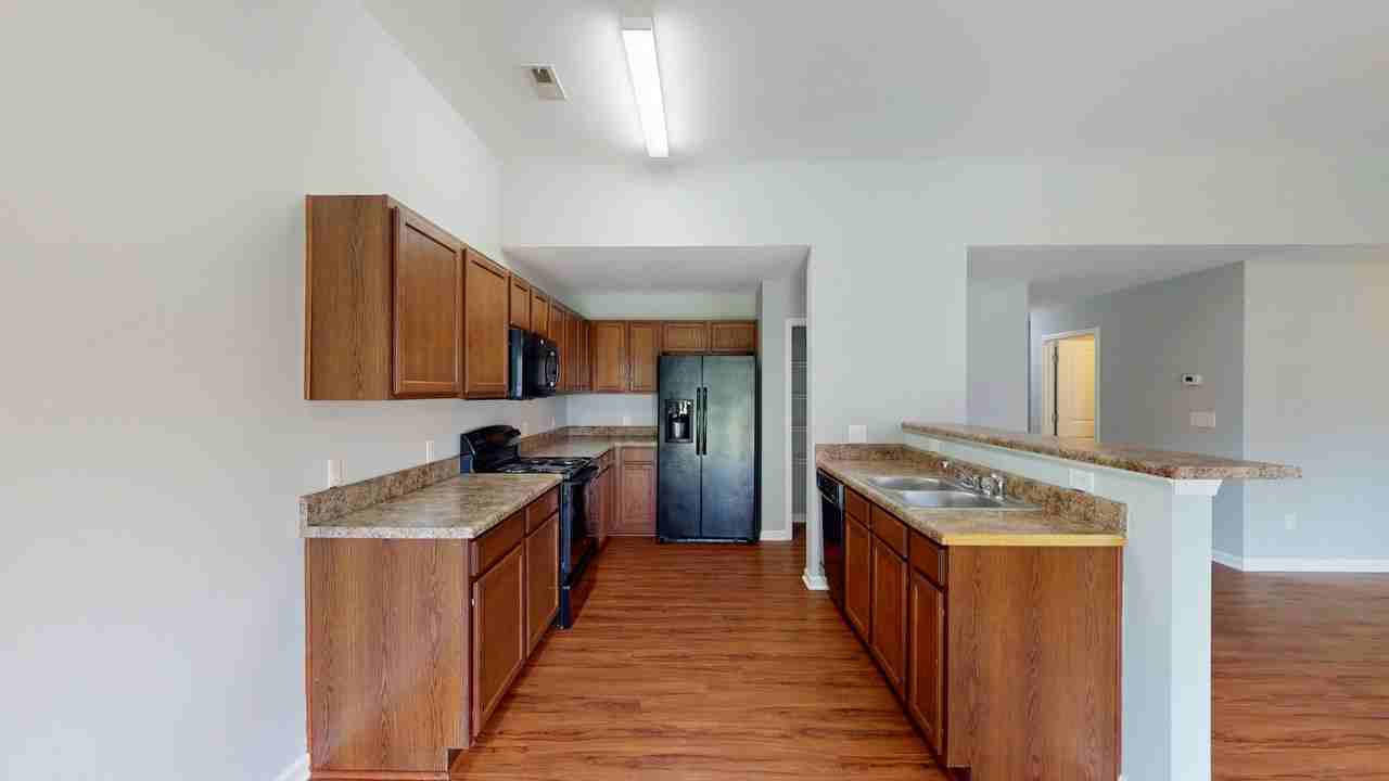 10612 Kempsford Dr - Photo 7 of 31