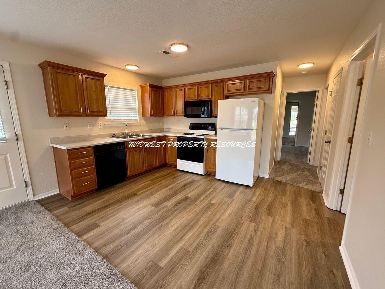 306 Ne 6th St Apt A - Photo 5 of 16