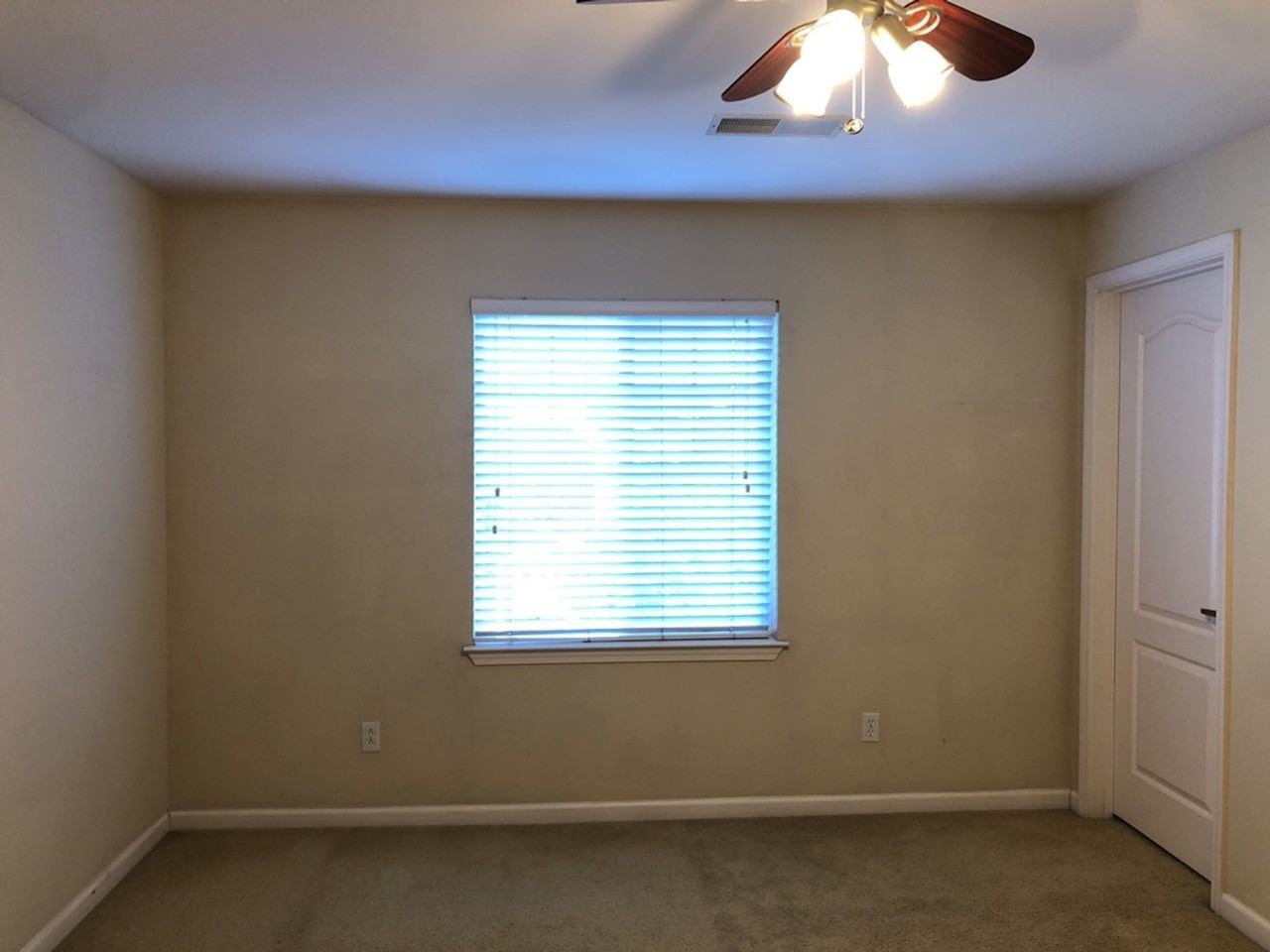 1818 Moore Blvd #214 - Photo 6 of 12