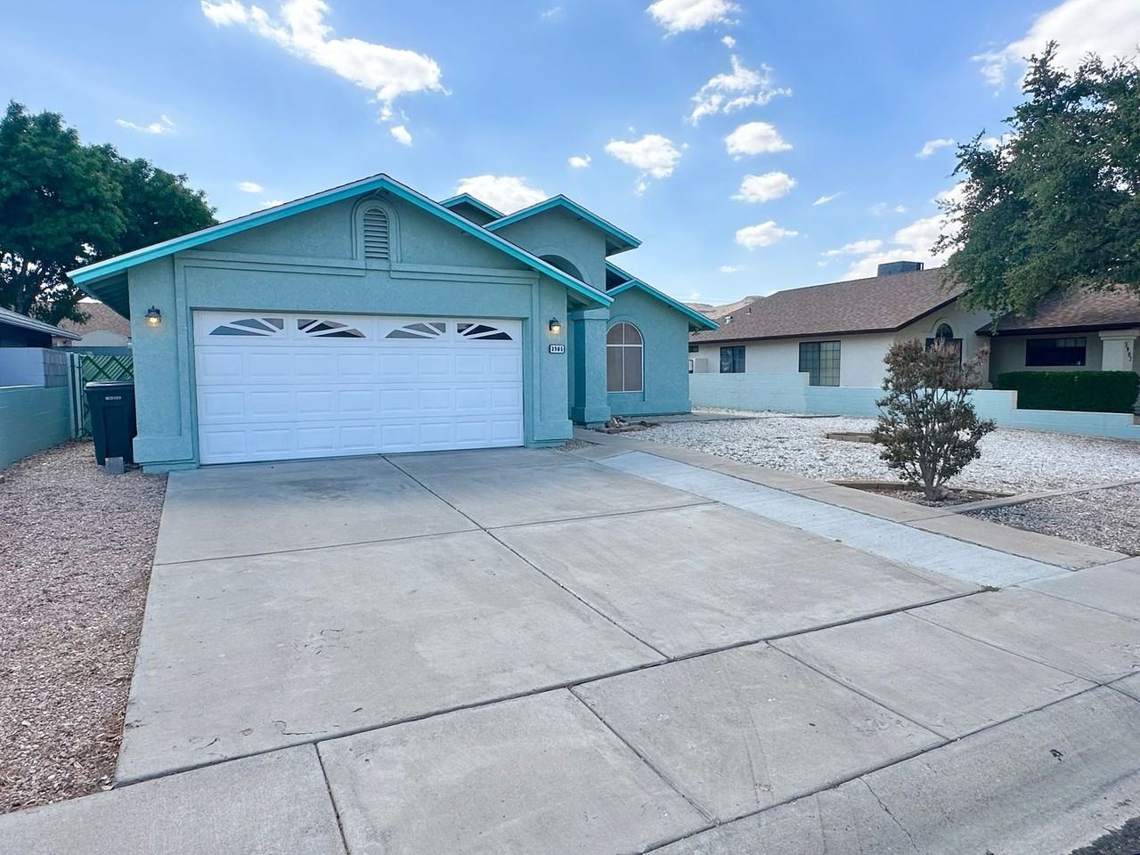 3905 Raymond Ave