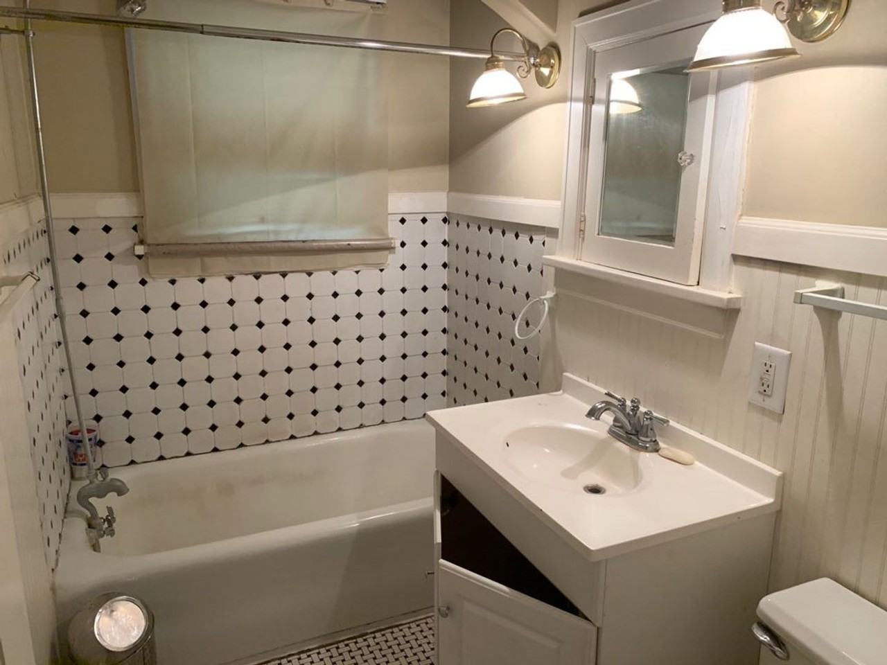 203 N Terrace Dr - Photo 4 of 9