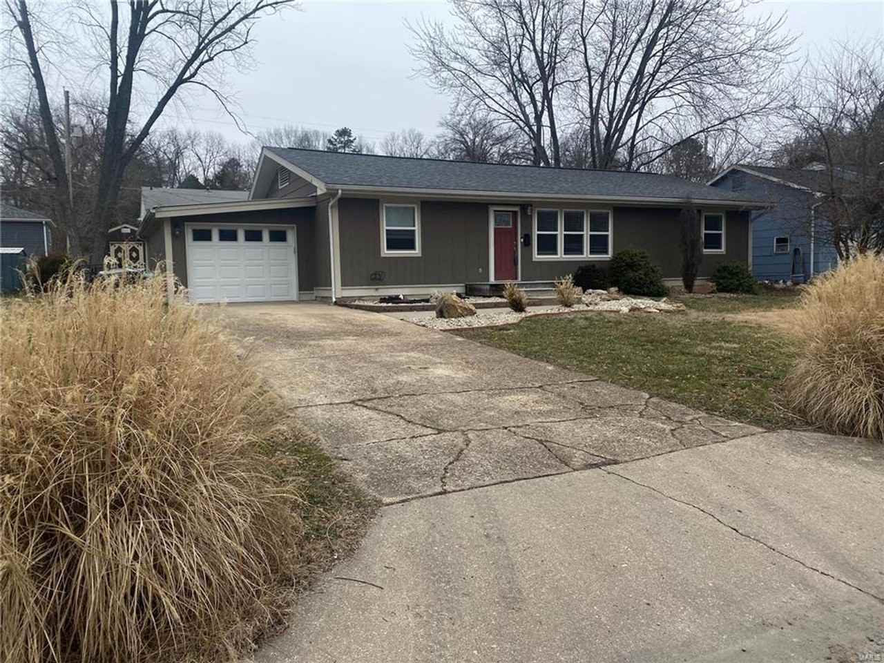 903 E 7th St - Photo 2 of 16