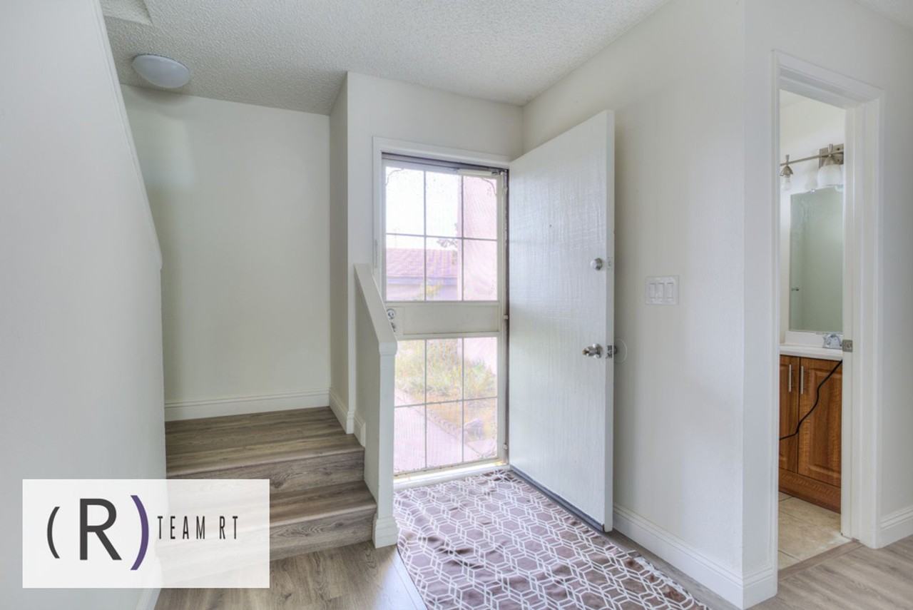 1740 Puente Ave - Photo 4 of 36